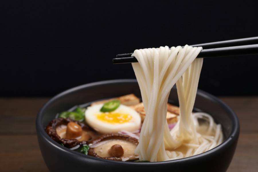 Quelle est la différence entre des ramen végétariens et des ramen traditionnels ?