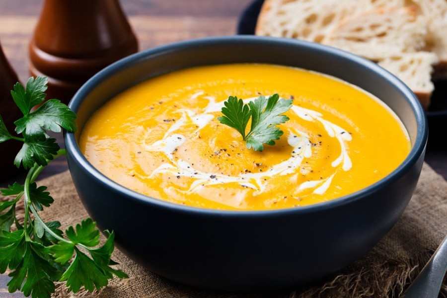 Quelle est la recette de soupe de butternut rapide en cocotte minute ?