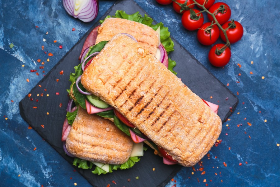 Quels ingrédients pour un panini jambon réussi en boulangerie ? Quels ingrédients pour un panini jambon réussi en boulangerie ?